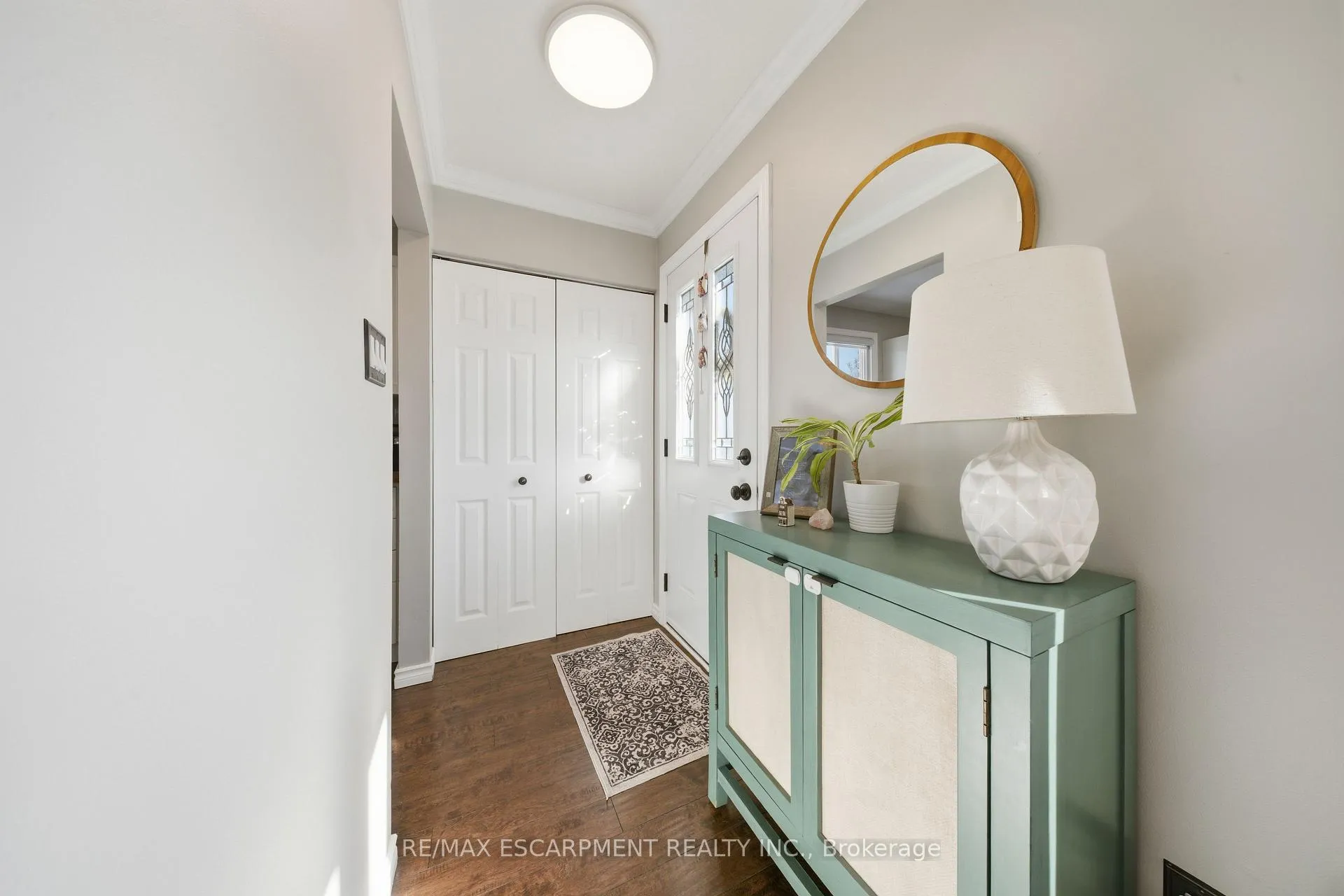 Photo 5 of 70 Athenia Drive, Hamilton, Stoney Creek Mountain — HOMEH