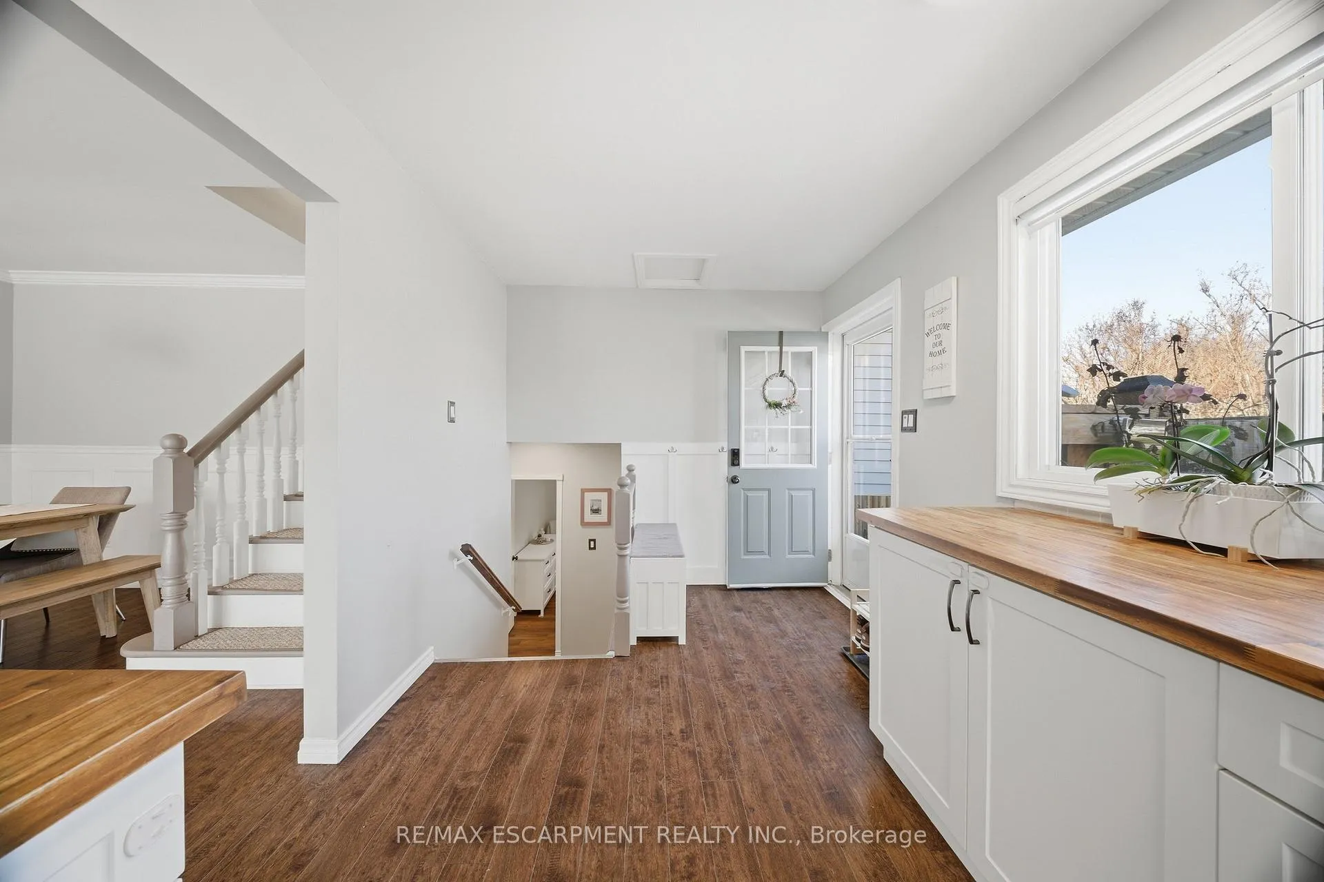 Photo 11 of 70 Athenia Drive, Hamilton, Stoney Creek Mountain — HOMEH