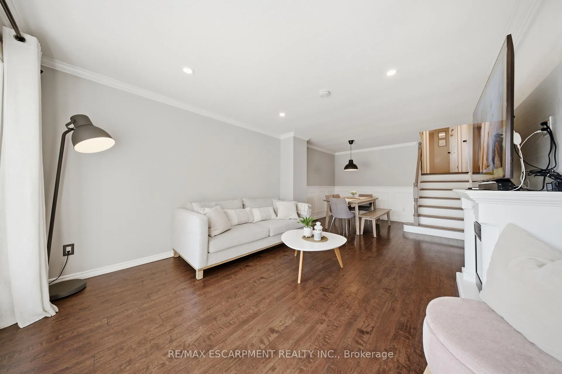Photo 13 of 70 Athenia Drive, Hamilton, Stoney Creek Mountain — HOMEH
