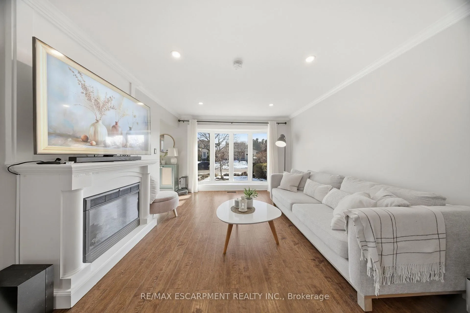 Photo 15 of 70 Athenia Drive, Hamilton, Stoney Creek Mountain — HOMEH