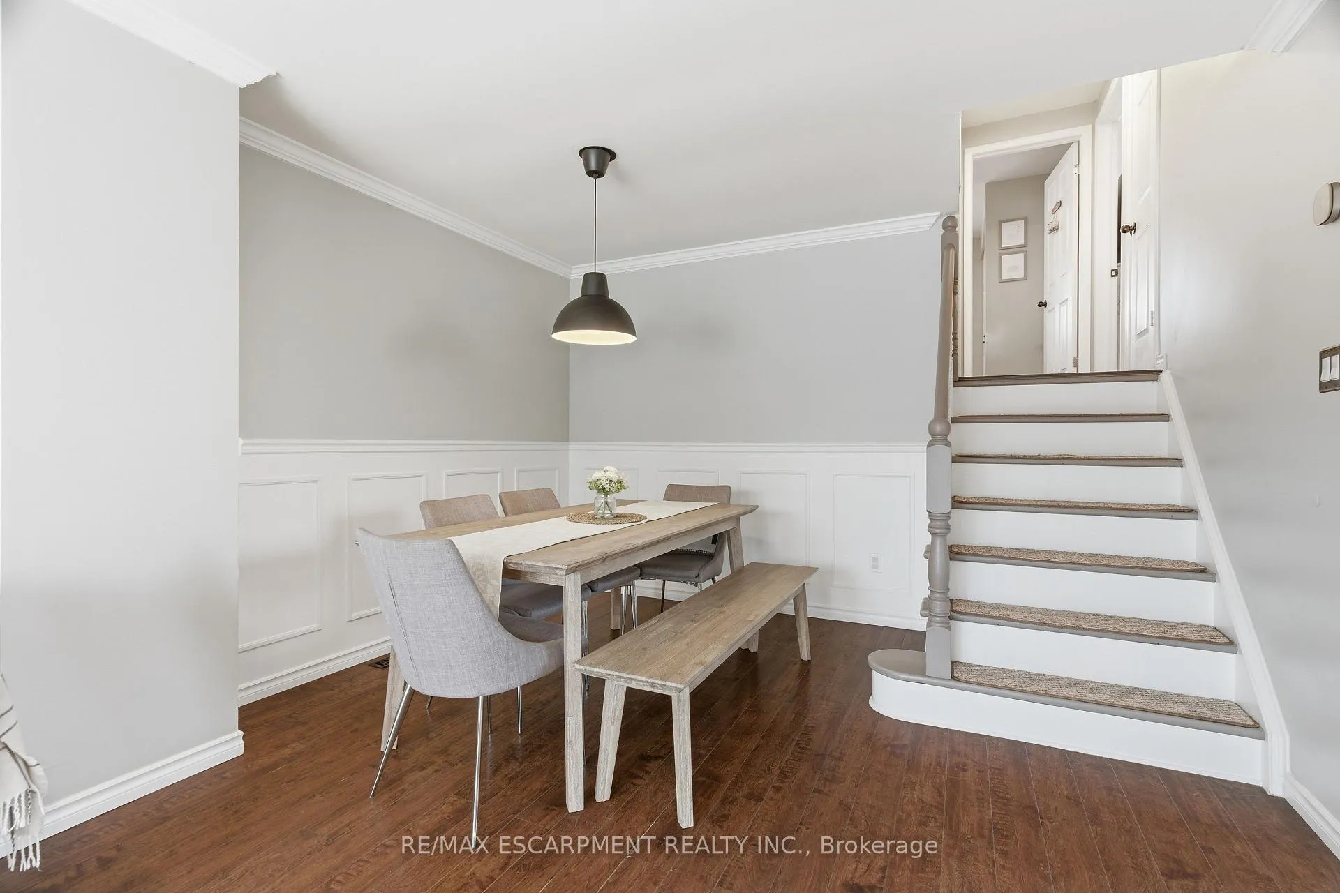 Photo 18 of 70 Athenia Drive, Hamilton, Stoney Creek Mountain — HOMEH