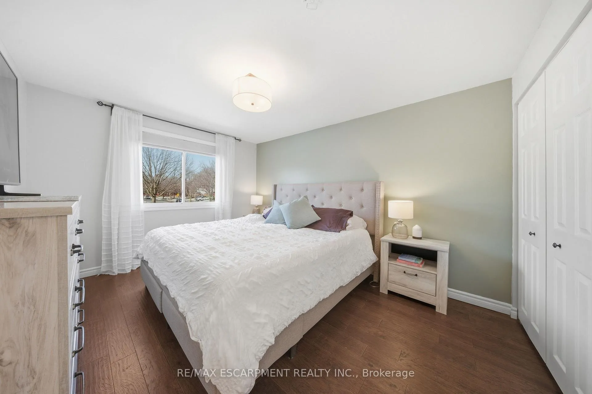 Photo 19 of 70 Athenia Drive, Hamilton, Stoney Creek Mountain — HOMEH