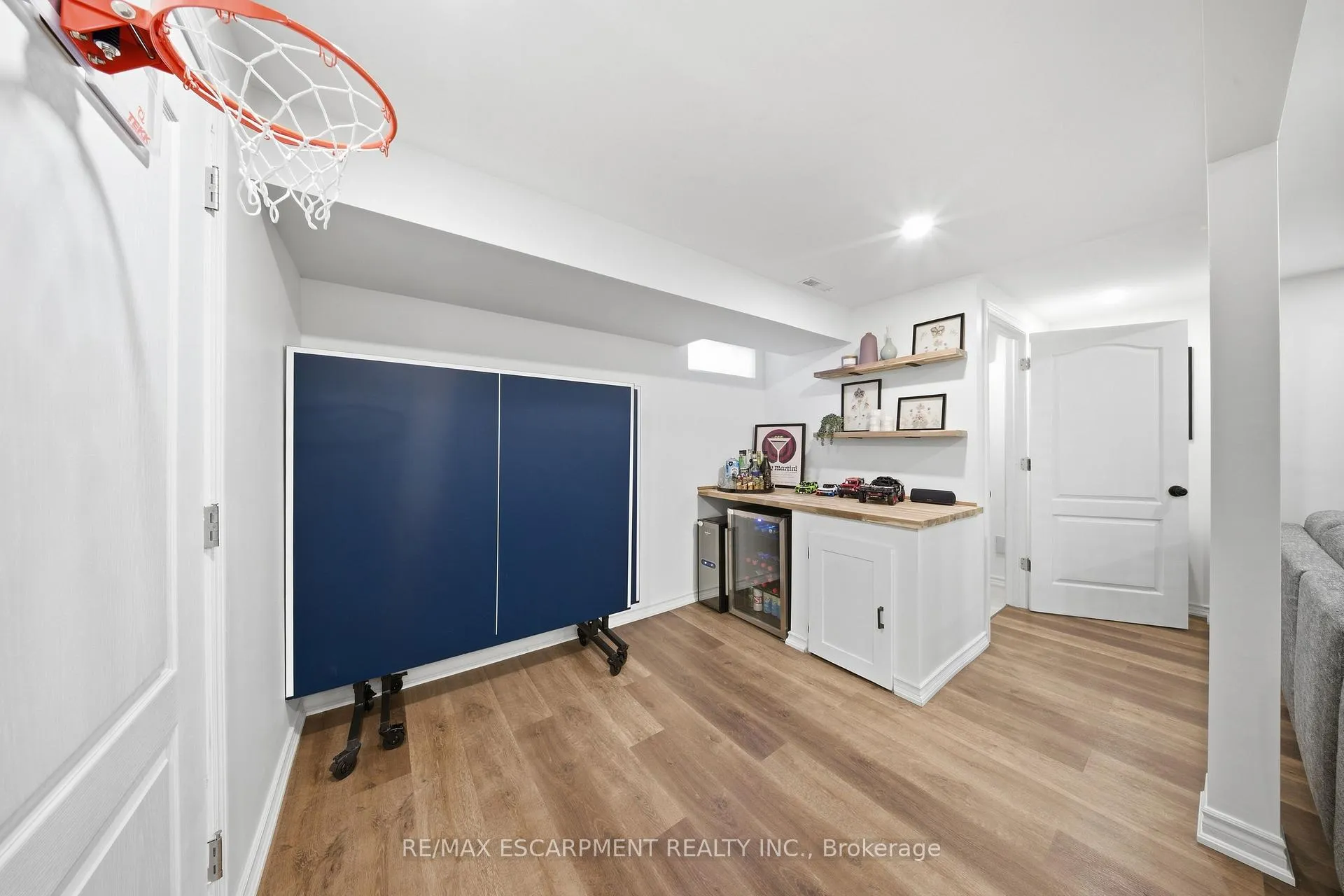 Photo 31 of 70 Athenia Drive, Hamilton, Stoney Creek Mountain — HOMEH
