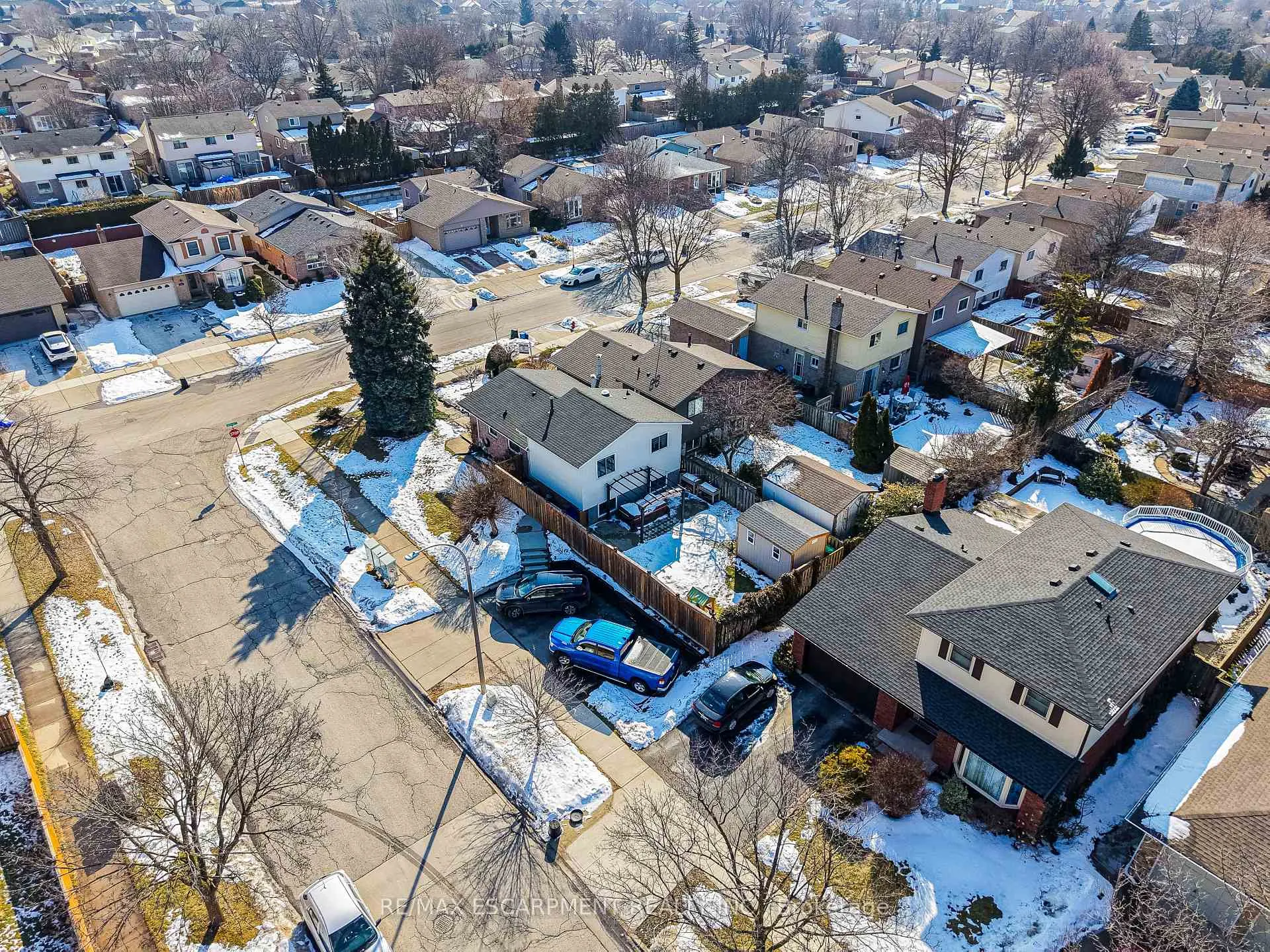 Photo 35 of 70 Athenia Drive, Hamilton, Stoney Creek Mountain — HOMEH