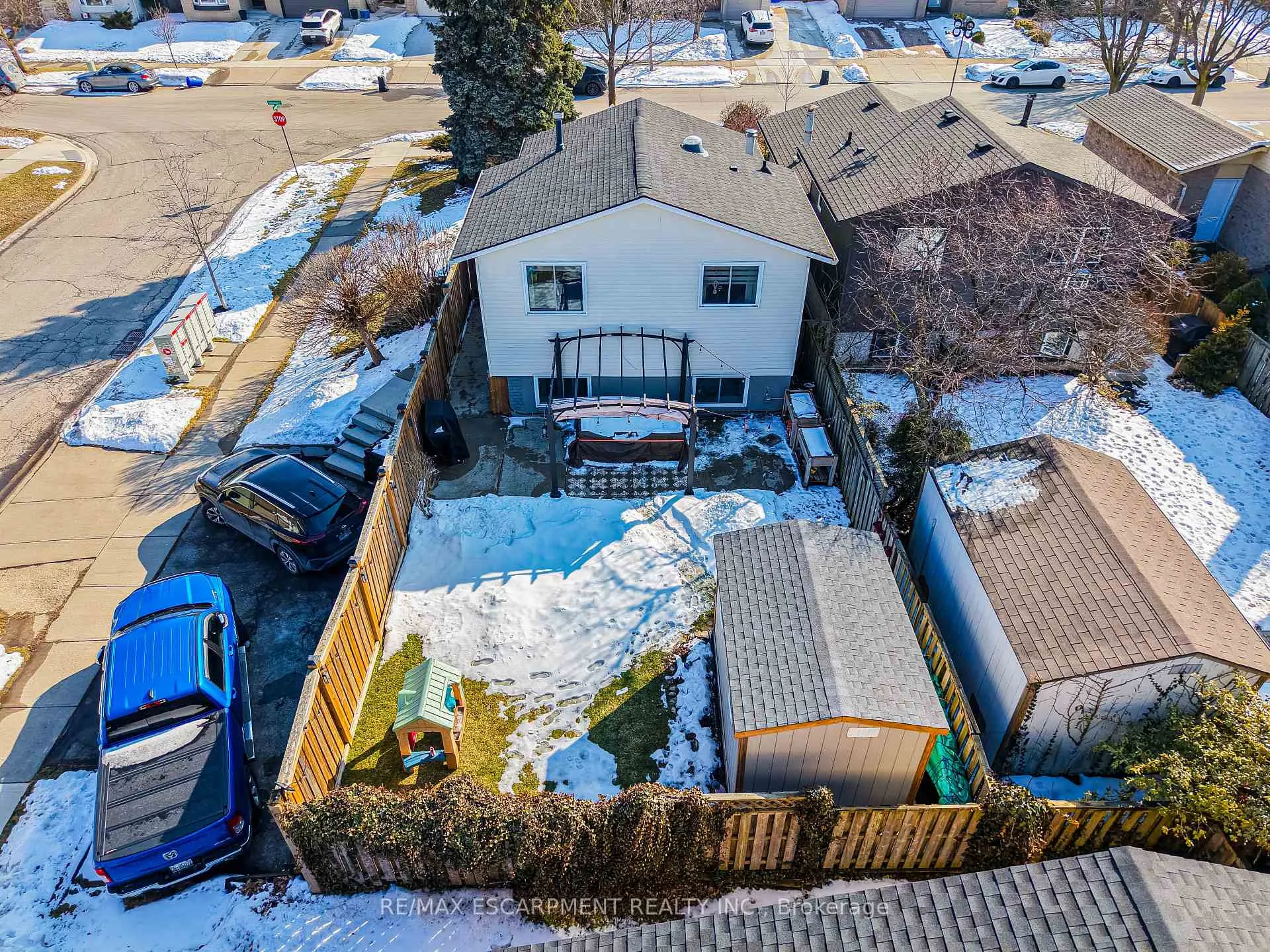 Photo 36 of 70 Athenia Drive, Hamilton, Stoney Creek Mountain — HOMEH