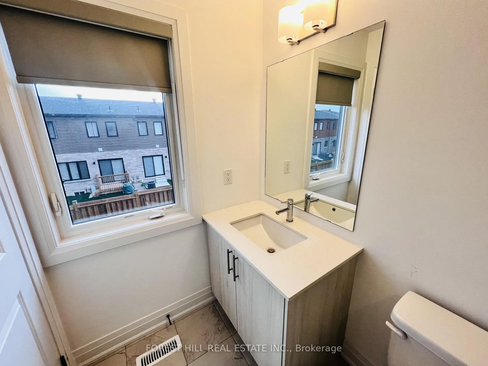 Photo 28 of 149 Gateland Drive, Barrie, Painswick South — HOMEH