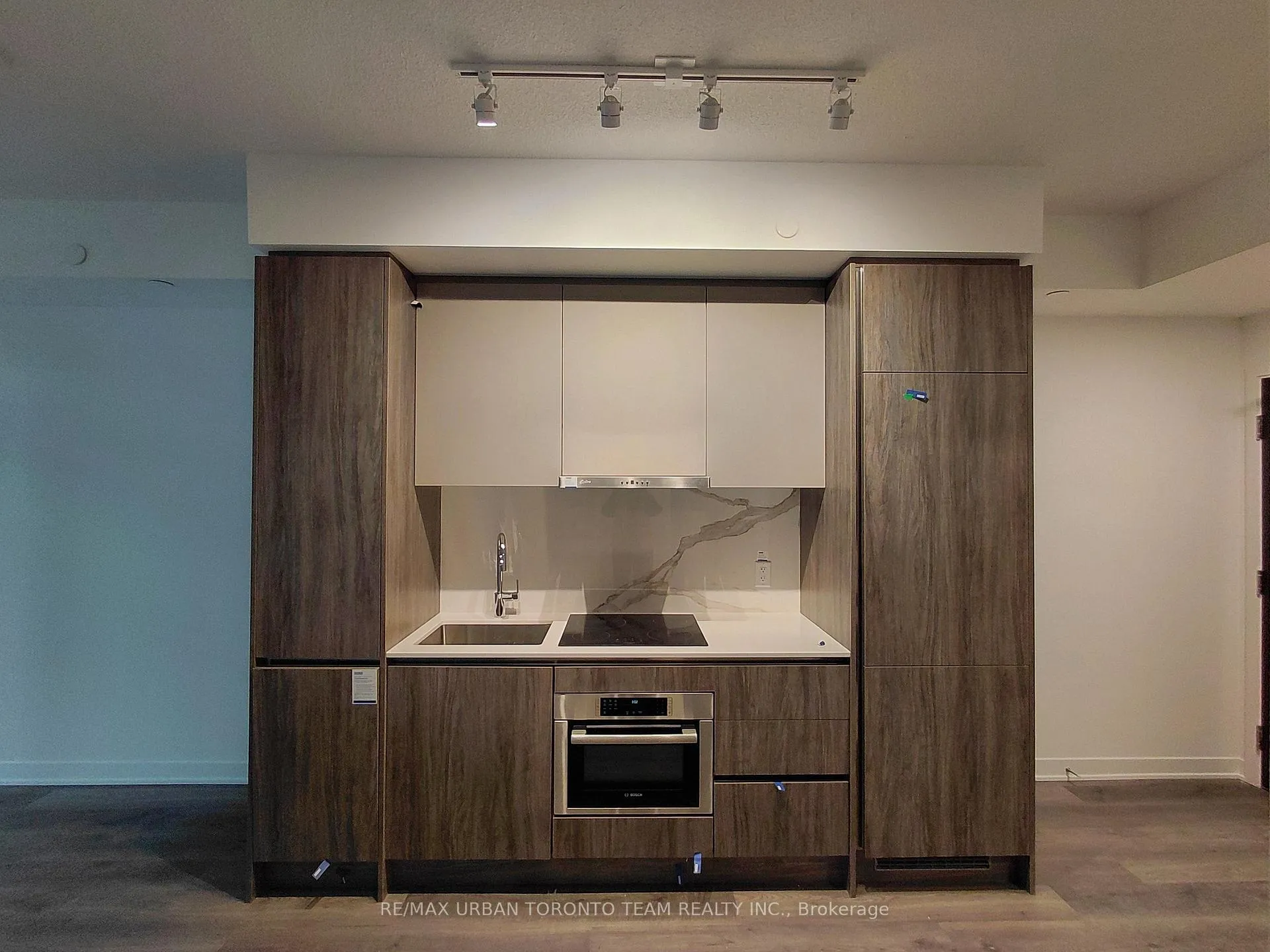 Photo 2 of Unit 1615, 180 Front Street E, Toronto, Moss Park — HOMEH