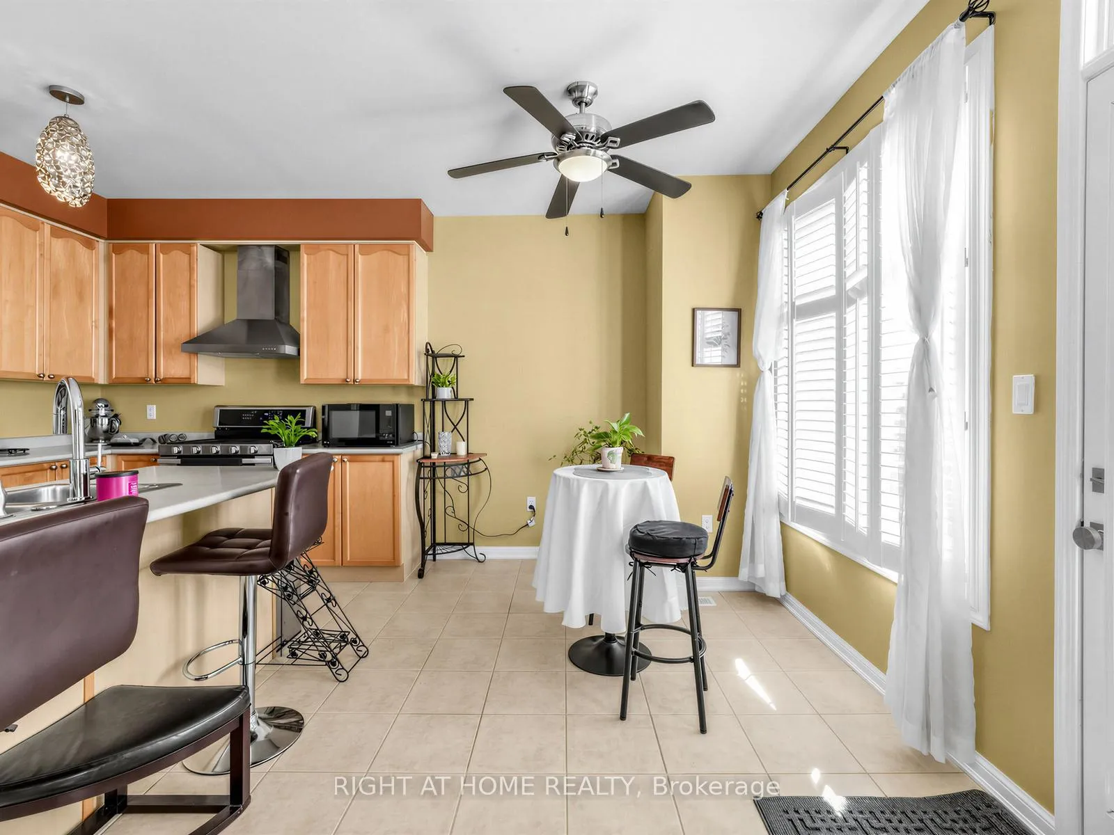 Photo 18 of 401 Tonelli Lane, Milton, Harrison — HOMEH