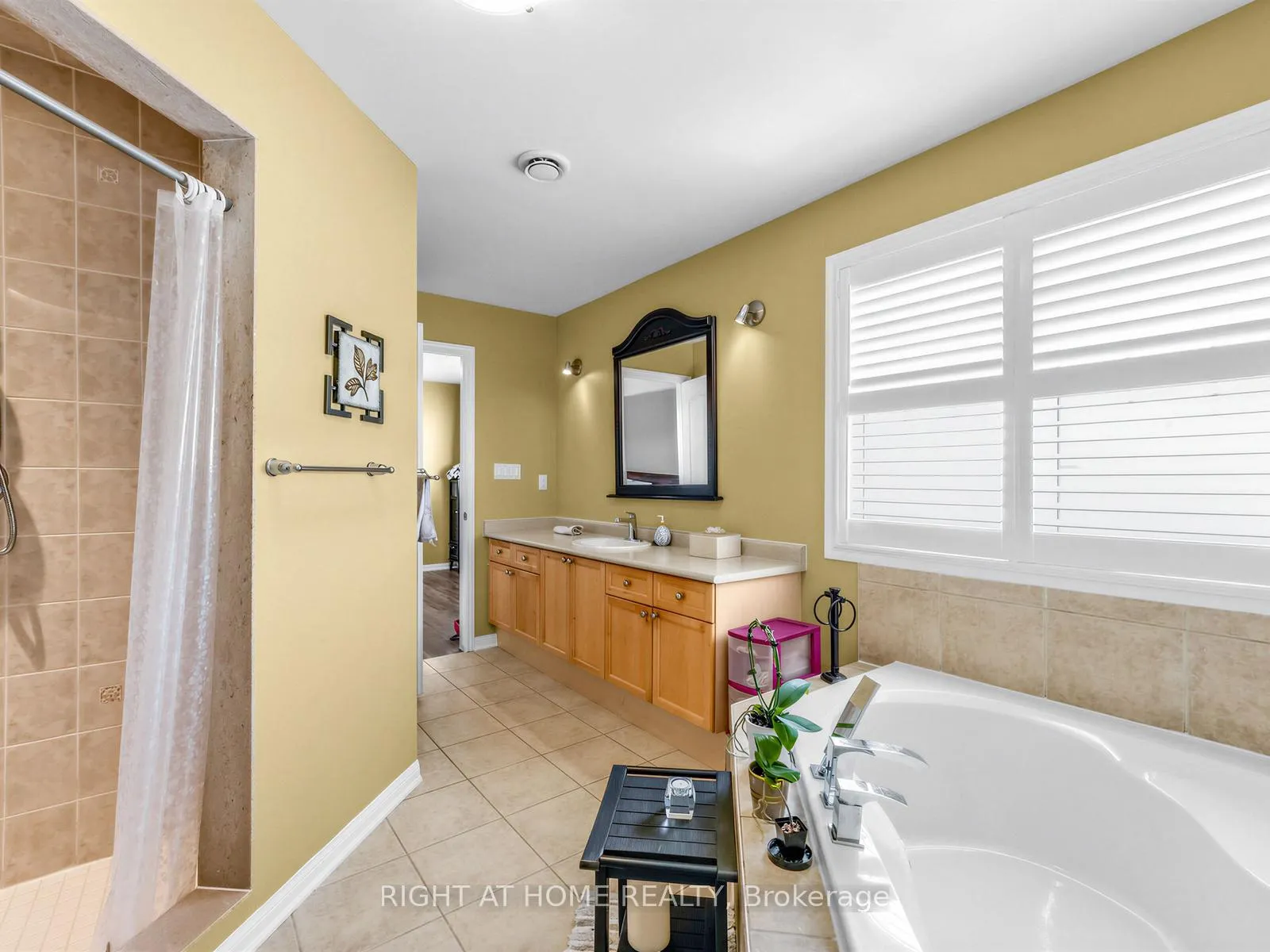 Photo 25 of 401 Tonelli Lane, Milton, Harrison — HOMEH