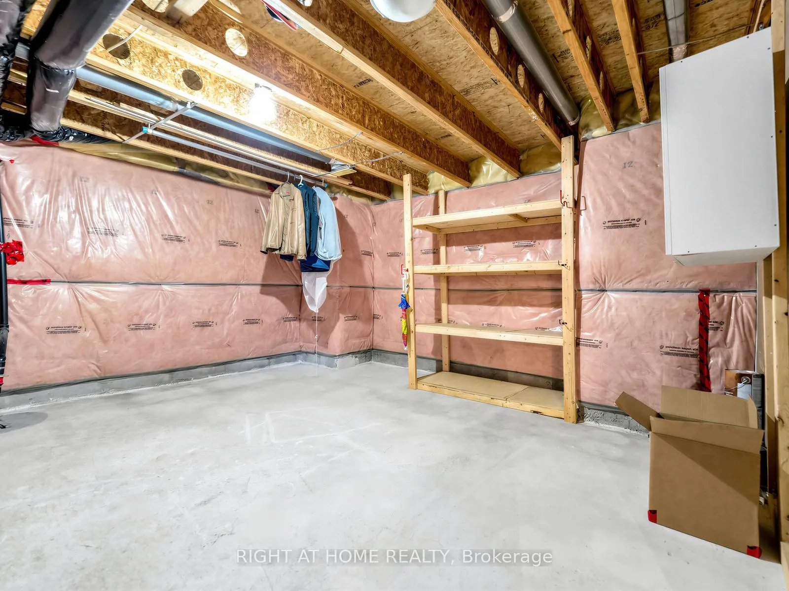 Photo 35 of 401 Tonelli Lane, Milton, Harrison — HOMEH