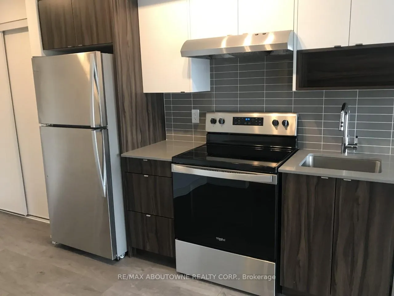 Photo 3 of Unit A202, 1117 Cooke Boulevard, Burlington, LaSalle — HOMEH