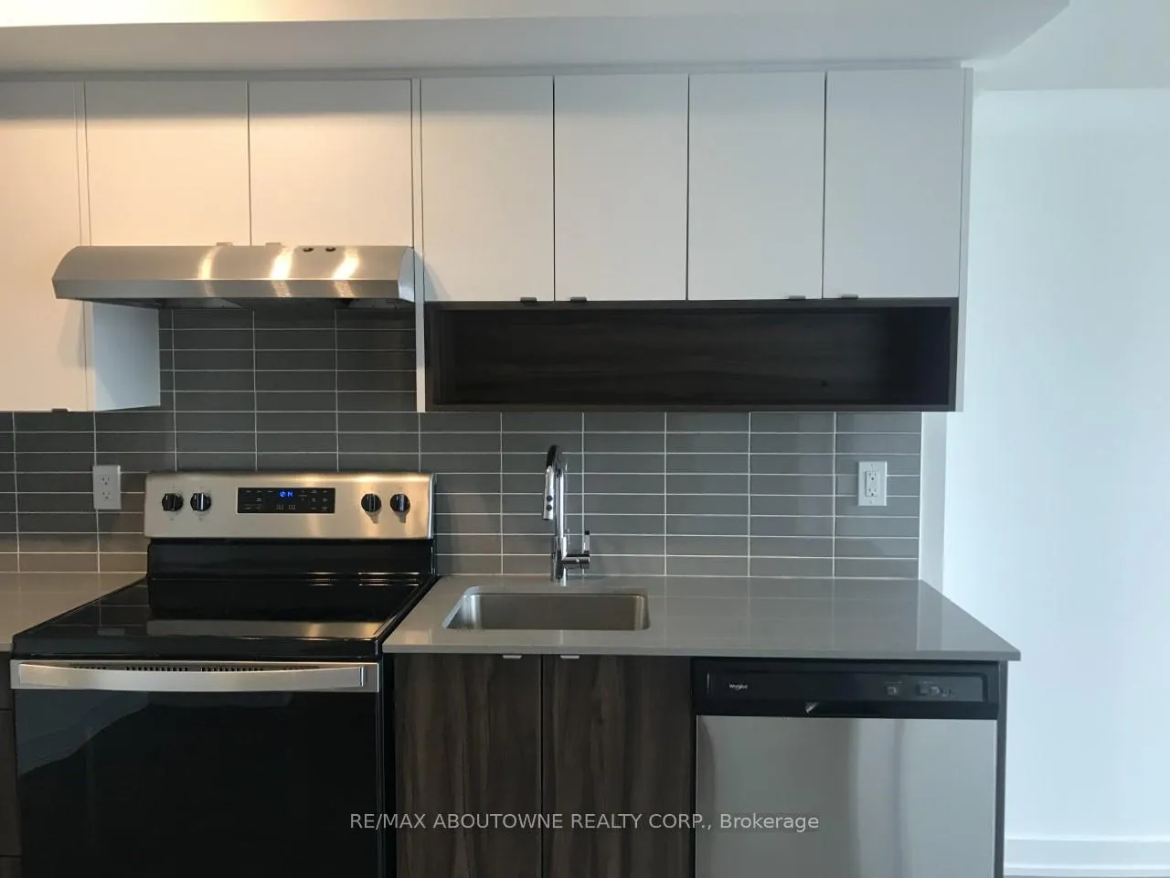 Photo 4 of Unit A202, 1117 Cooke Boulevard, Burlington, LaSalle — HOMEH