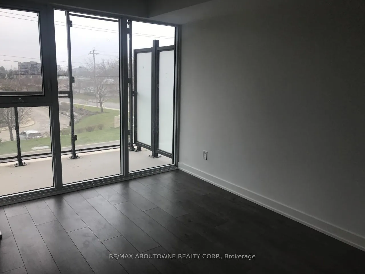 Photo 5 of Unit A202, 1117 Cooke Boulevard, Burlington, LaSalle — HOMEH