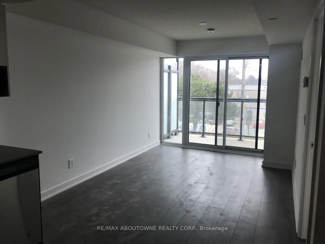 Photo 6 of Unit A202, 1117 Cooke Boulevard, Burlington, LaSalle — HOMEH