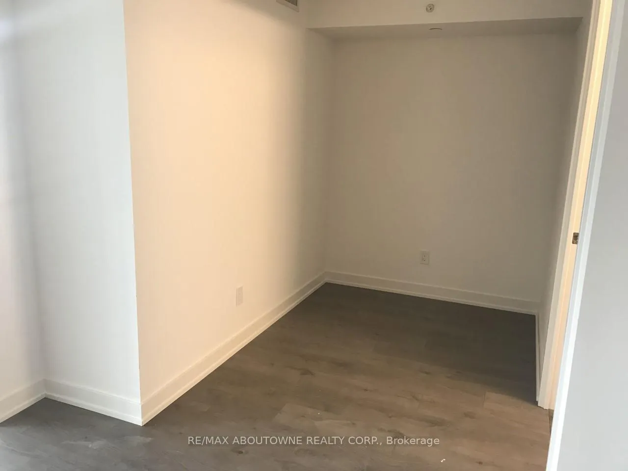 Photo 7 of Unit A202, 1117 Cooke Boulevard, Burlington, LaSalle — HOMEH