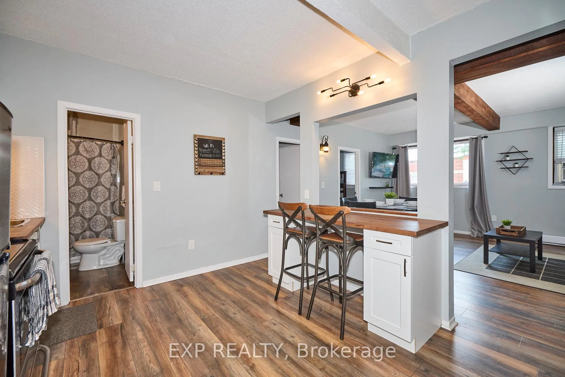 Photo 2 of Unit 1, 4675 Queen Street, Niagara Falls, Downtown — HOMEH