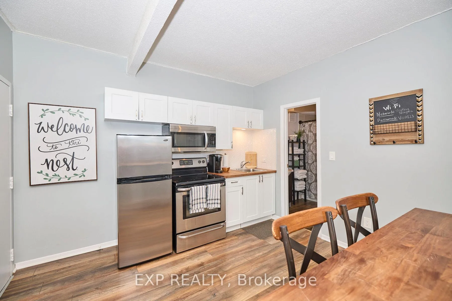 Photo 7 of Unit 1, 4675 Queen Street, Niagara Falls, Downtown — HOMEH