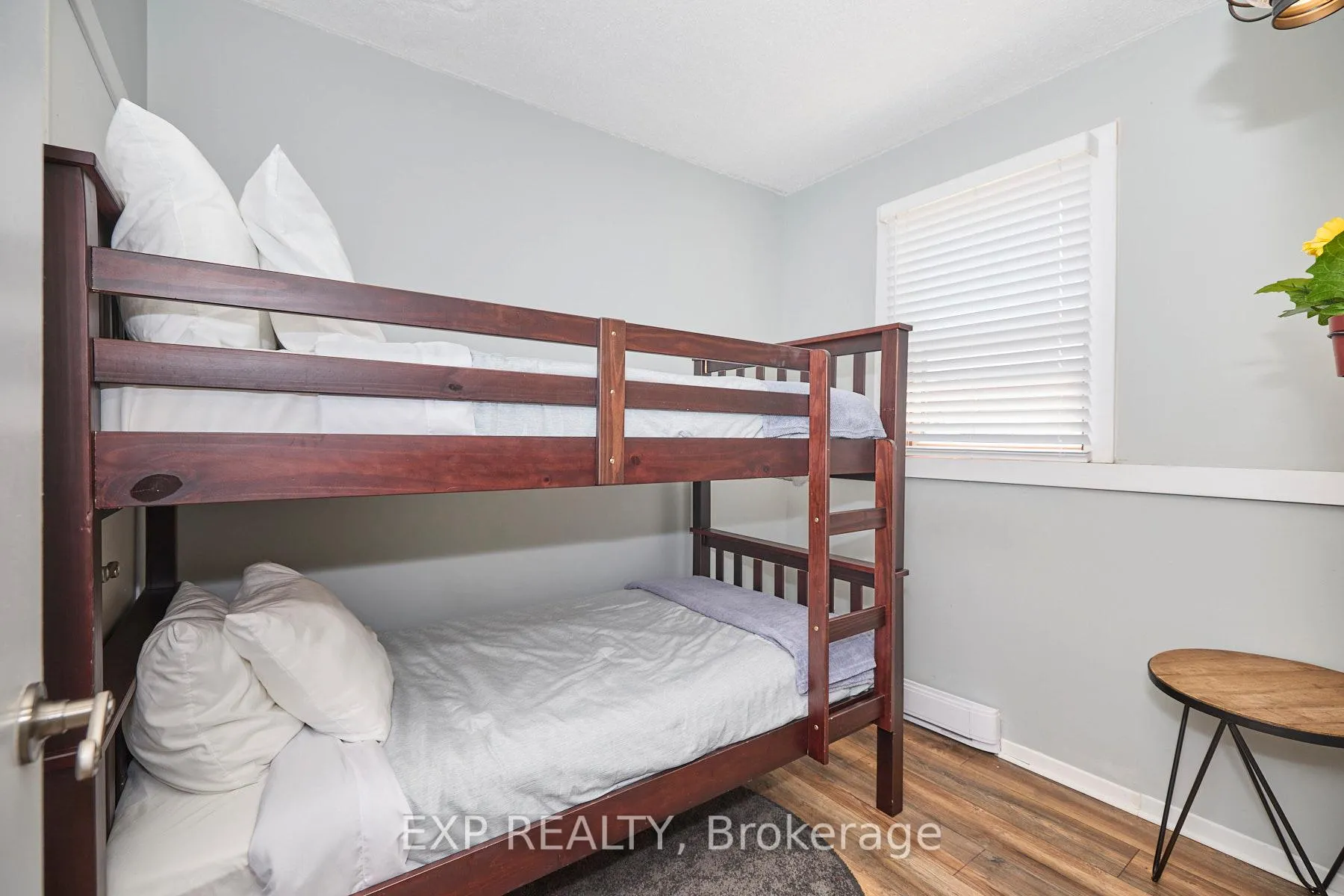 Photo 12 of Unit 1, 4675 Queen Street, Niagara Falls, Downtown — HOMEH