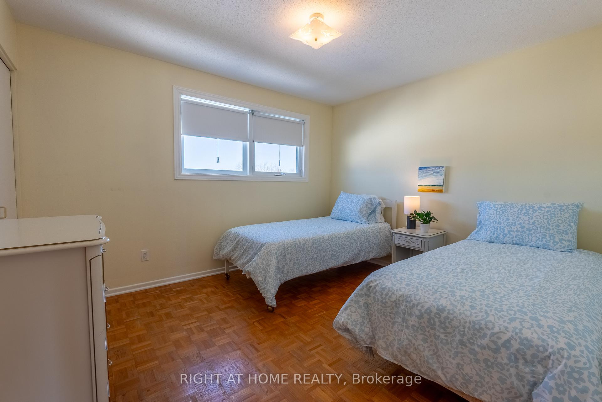Photo 24 of 1339 Holmes Crescent, Ottawa, South Keys — HOMEH
