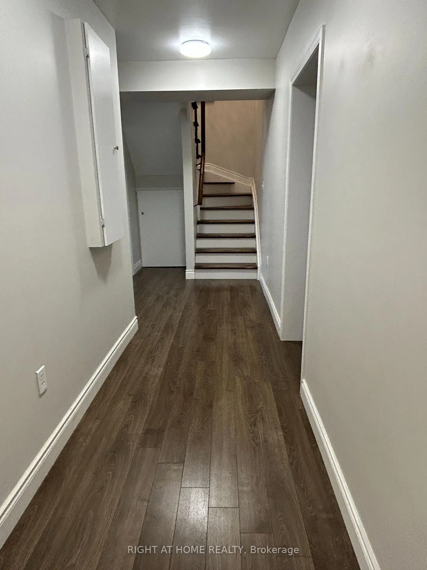 Photo 10 of Unit 5, 13 Cheltenham Road, Barrie, Georgian Drive — HOMEH