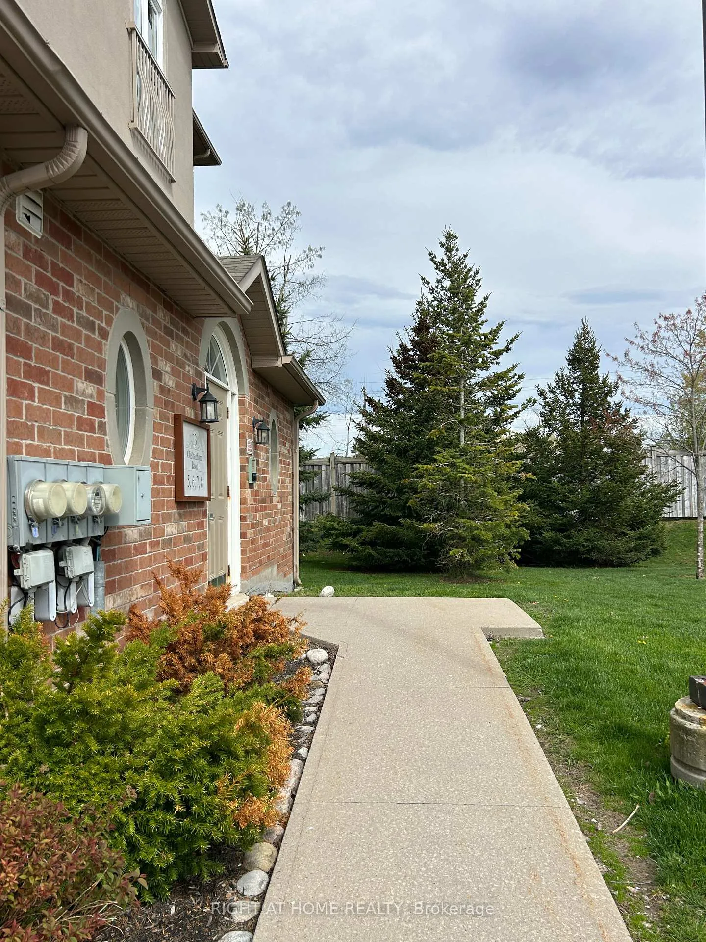 Photo 21 of Unit 5, 13 Cheltenham Road, Barrie, Georgian Drive — HOMEH