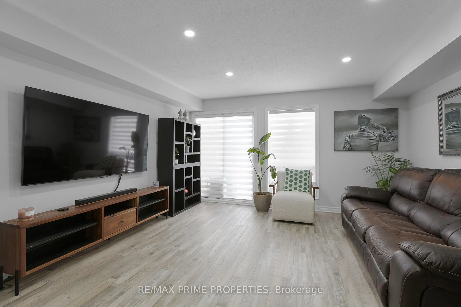 Photo 2 of 65 Crosby Private, Ottawa, Avalon East — HOMEH