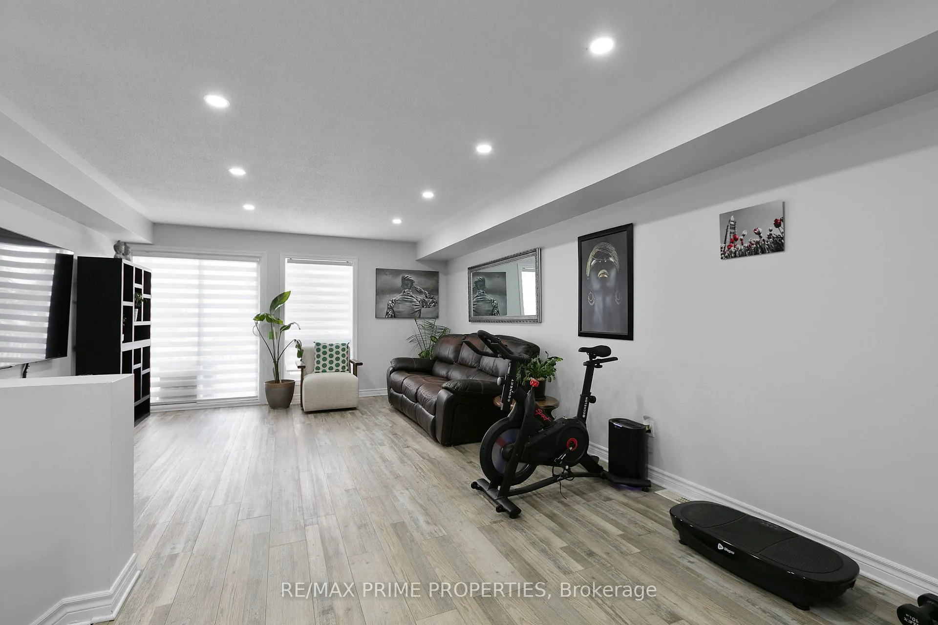 Photo 3 of 65 Crosby Private, Ottawa, Avalon East — HOMEH