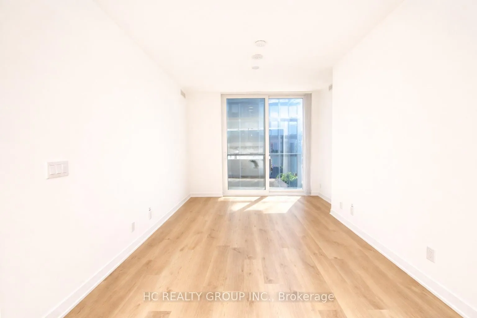 Photo 4 of Unit 1712, 180 Front Street E, Toronto, Moss Park — HOMEH