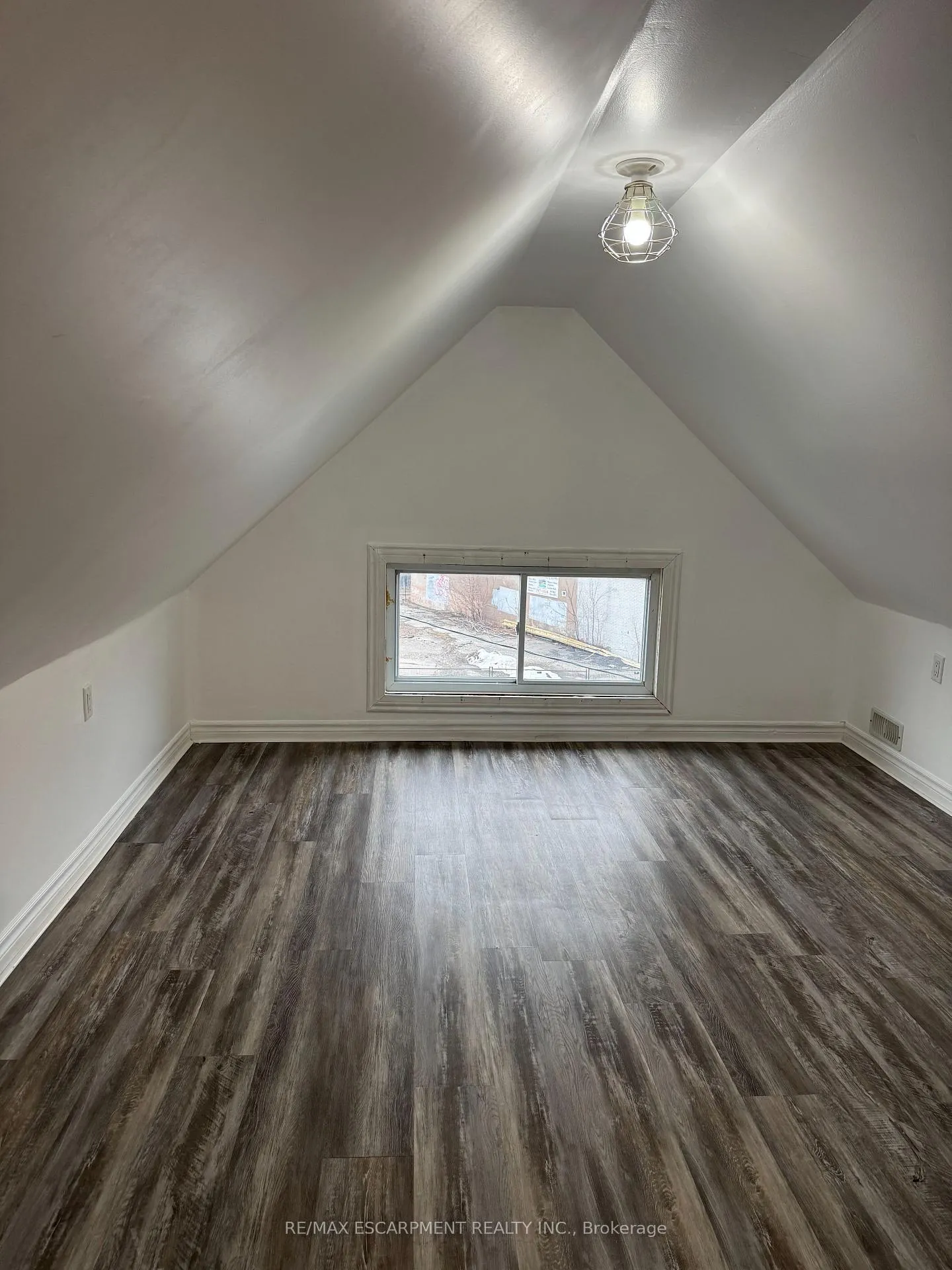 Photo 6 of Unit 1, 1152 King Street E, Hamilton, Crown Point — HOMEH