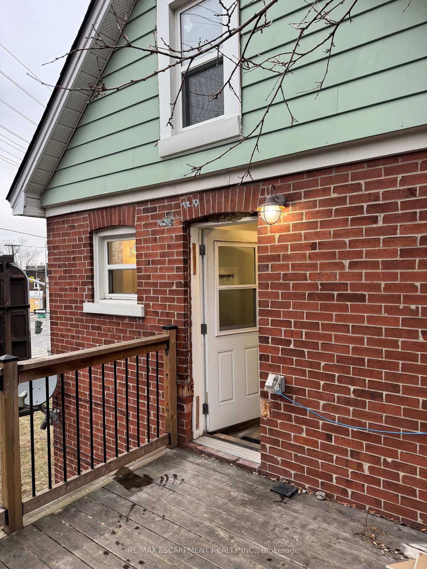 Photo 10 of Unit 1, 1152 King Street E, Hamilton, Crown Point — HOMEH