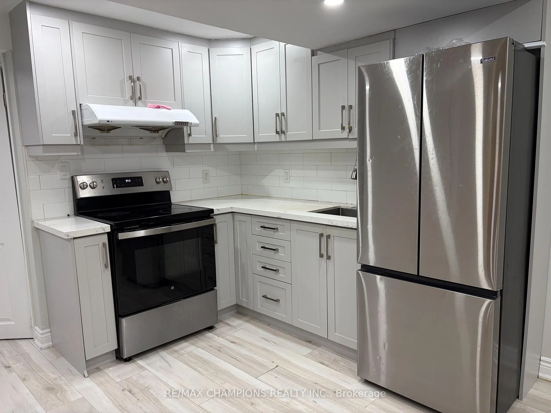 Photo 4 of Unit (Bsmt), 31 Folgate Crescent, Brampton, Sandringham-Wellington North — HOMEH