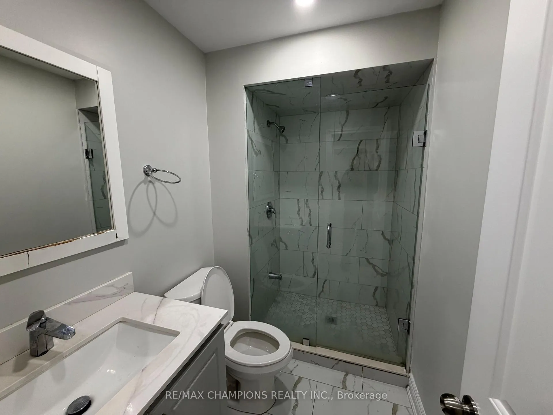 Photo 5 of Unit (Bsmt), 31 Folgate Crescent, Brampton, Sandringham-Wellington North — HOMEH