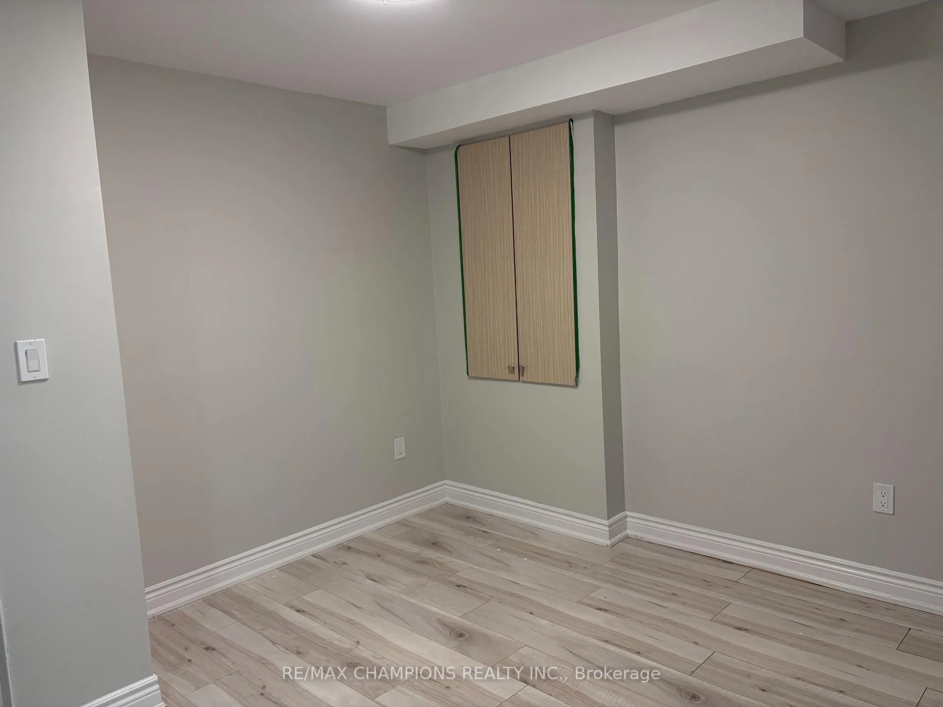 Photo 6 of Unit (Bsmt), 31 Folgate Crescent, Brampton, Sandringham-Wellington North — HOMEH