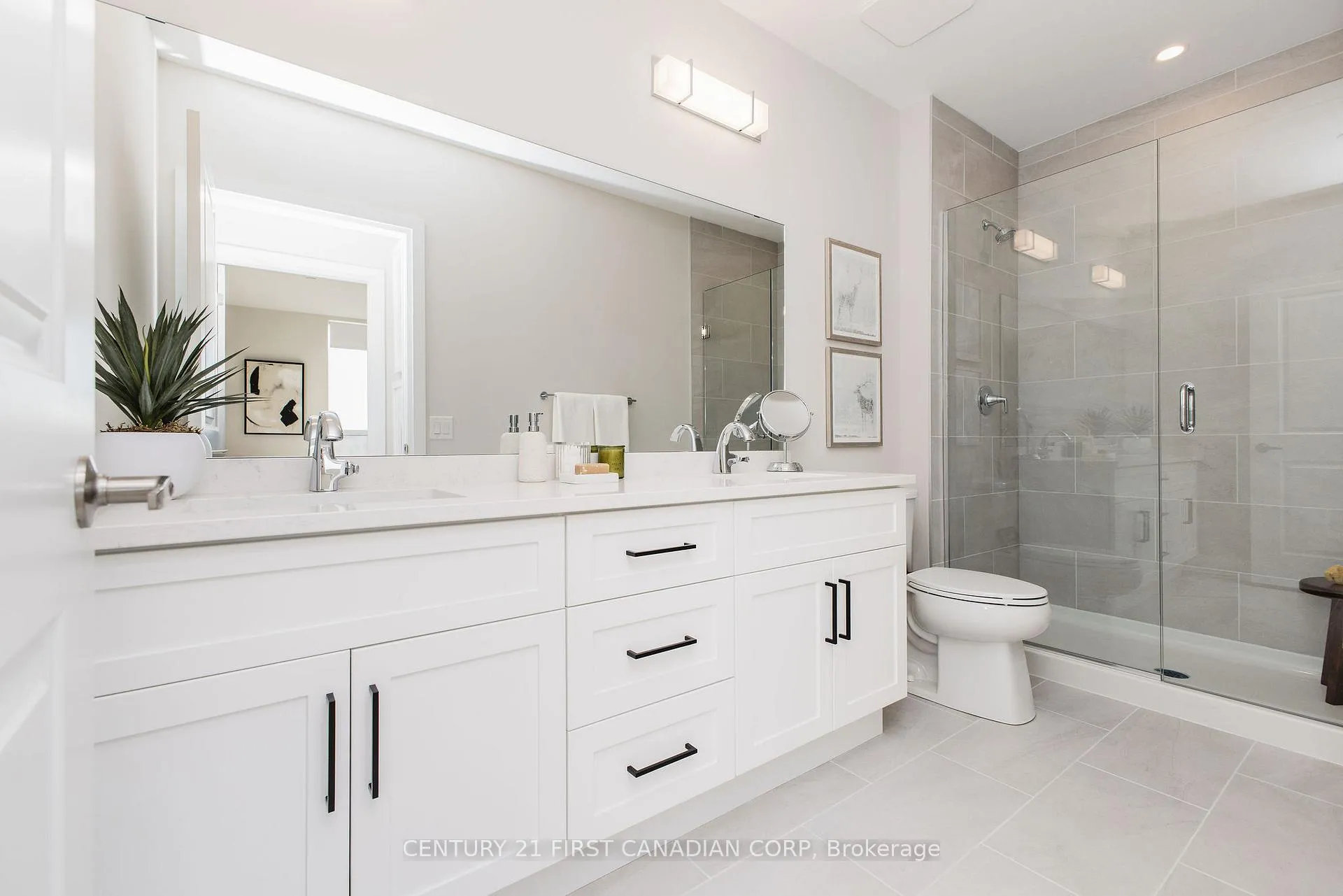 Photo 11 of Unit 1401, 4286 King Street E, Kitchener — HOMEH