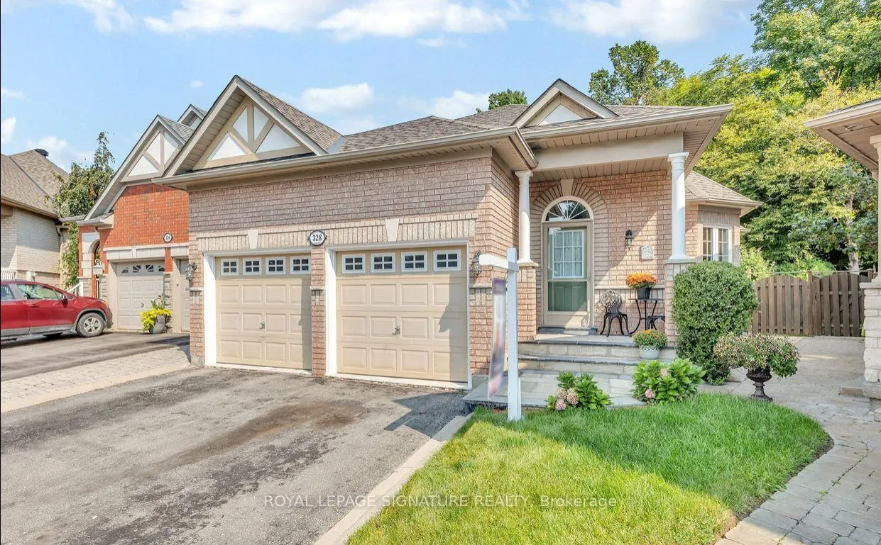 Photo 3 of 328 Maple View Court, Pickering, Rouge Park — HOMEH