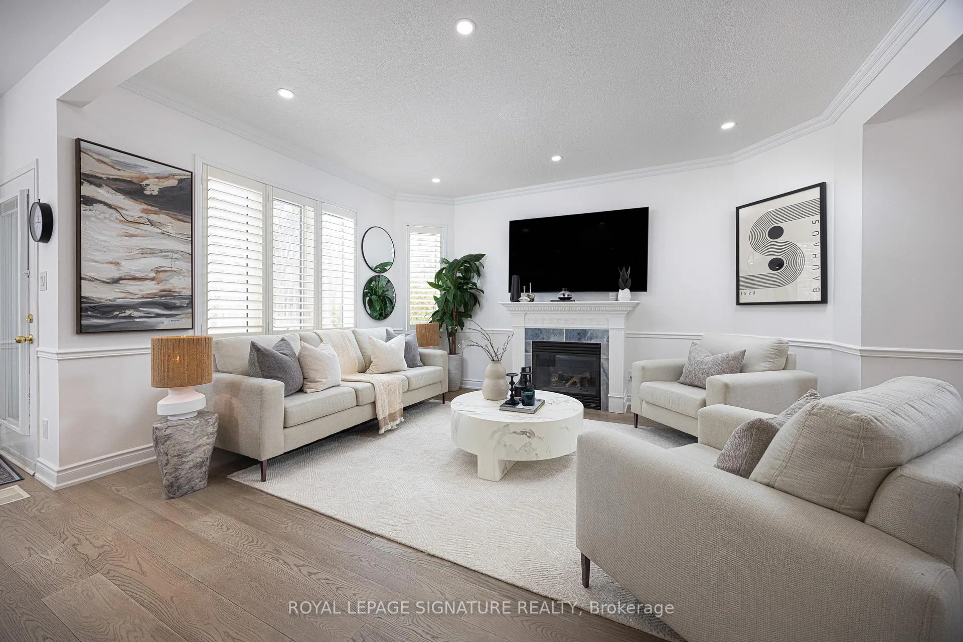 Photo 8 of 328 Maple View Court, Pickering, Rouge Park — HOMEH
