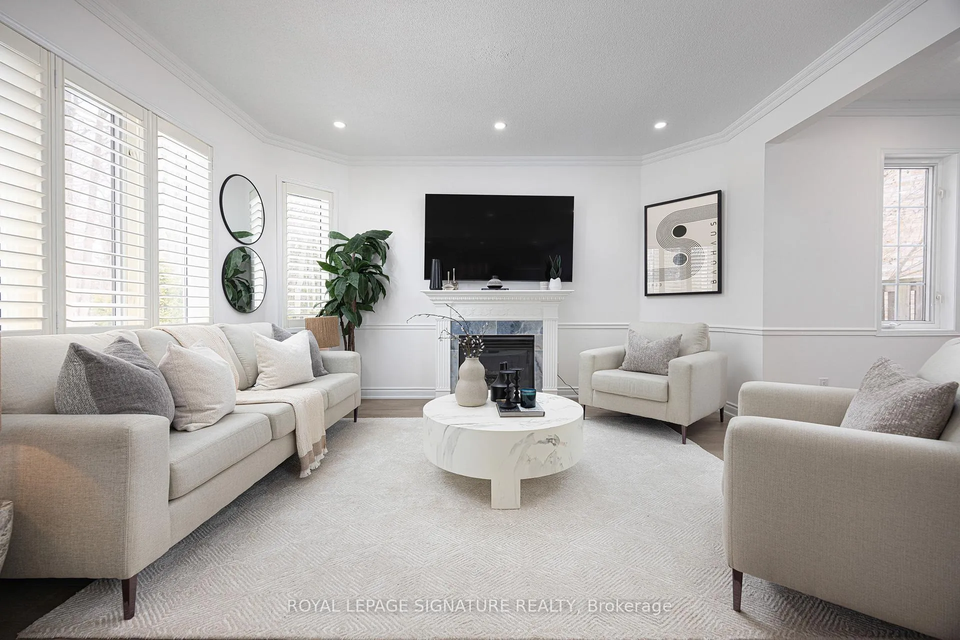 Photo 10 of 328 Maple View Court, Pickering, Rouge Park — HOMEH