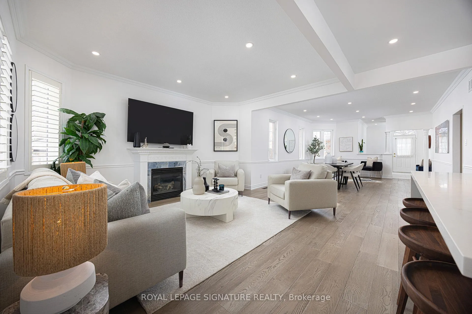 Photo 11 of 328 Maple View Court, Pickering, Rouge Park — HOMEH