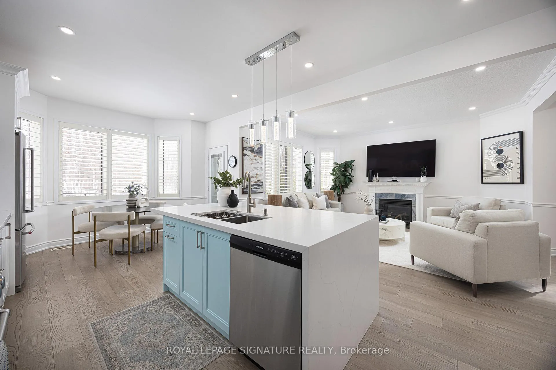 Photo 15 of 328 Maple View Court, Pickering, Rouge Park — HOMEH