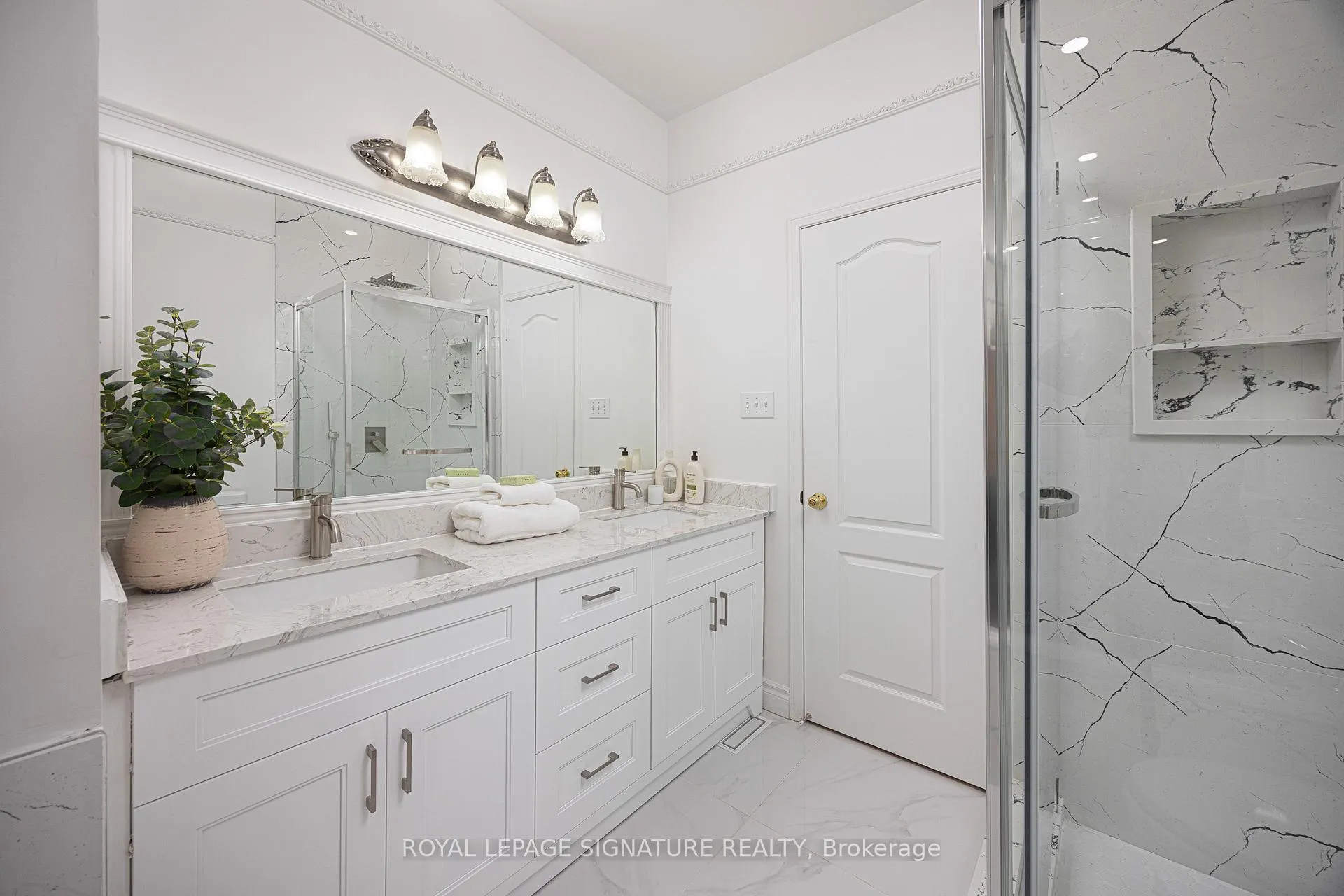 Photo 19 of 328 Maple View Court, Pickering, Rouge Park — HOMEH