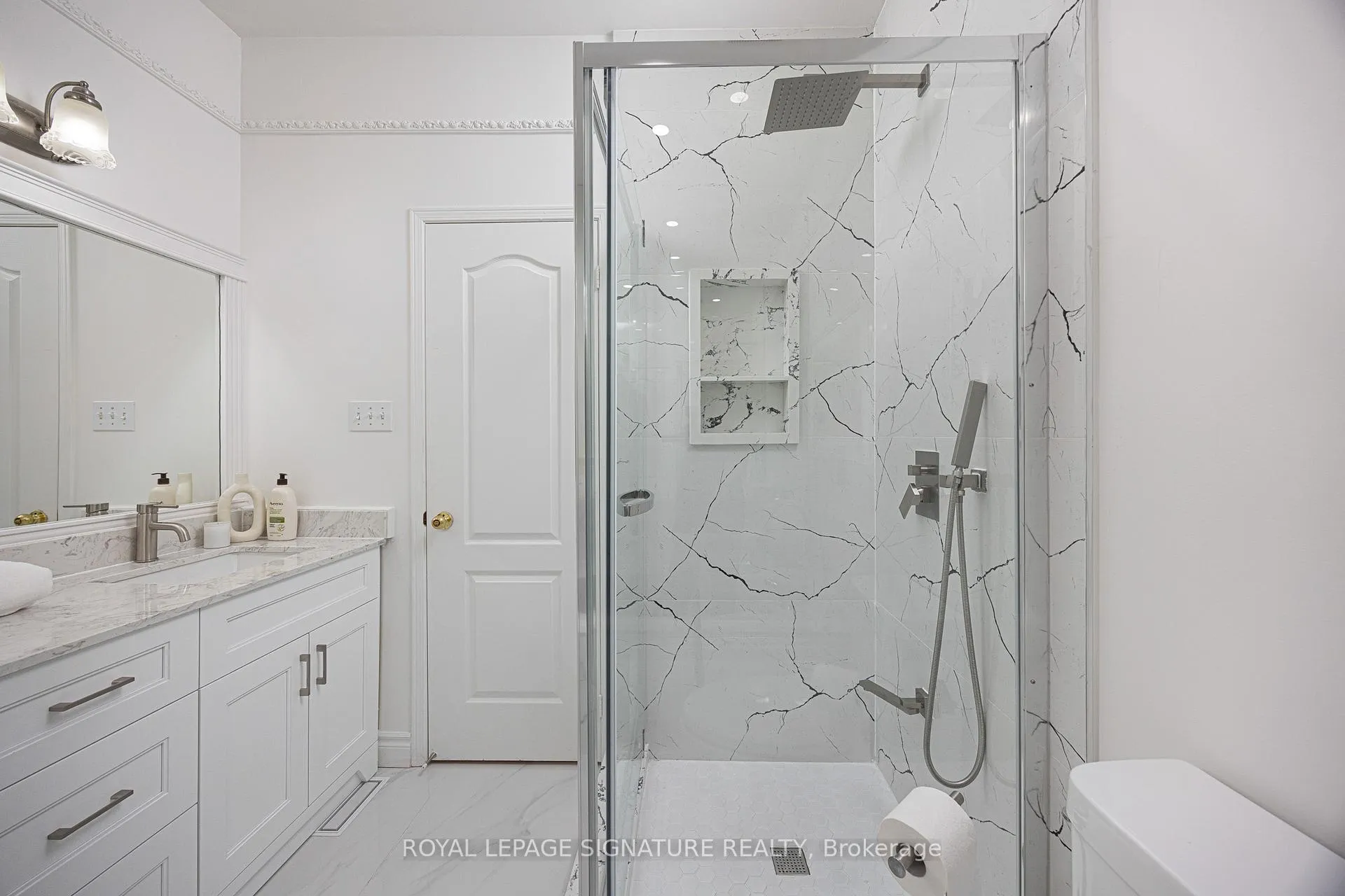 Photo 20 of 328 Maple View Court, Pickering, Rouge Park — HOMEH