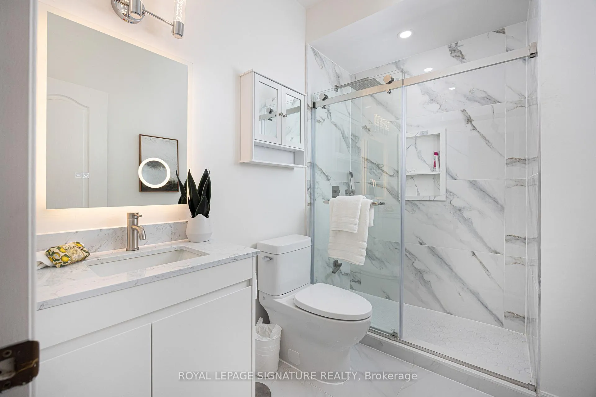 Photo 23 of 328 Maple View Court, Pickering, Rouge Park — HOMEH