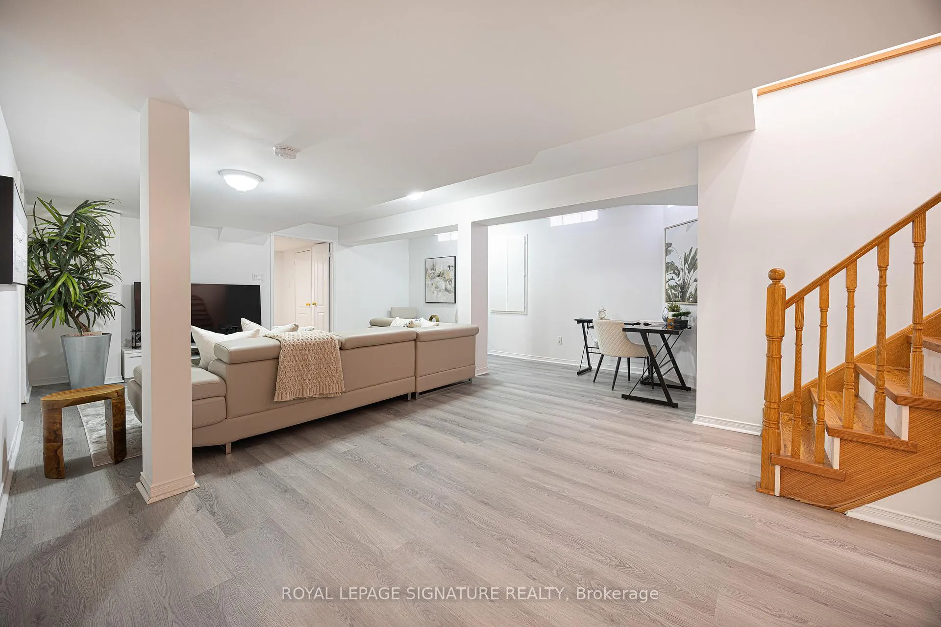Photo 26 of 328 Maple View Court, Pickering, Rouge Park — HOMEH