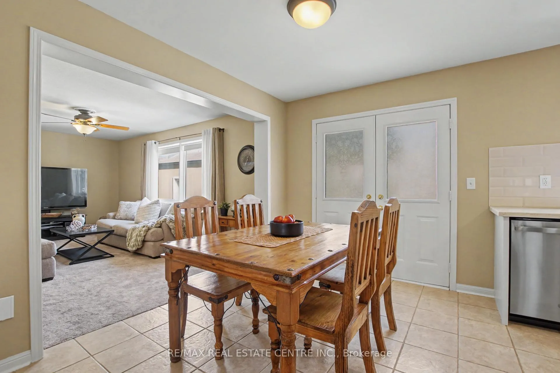 Photo 13 of 971 Lancaster Boulevard, Milton, Beaty — HOMEH