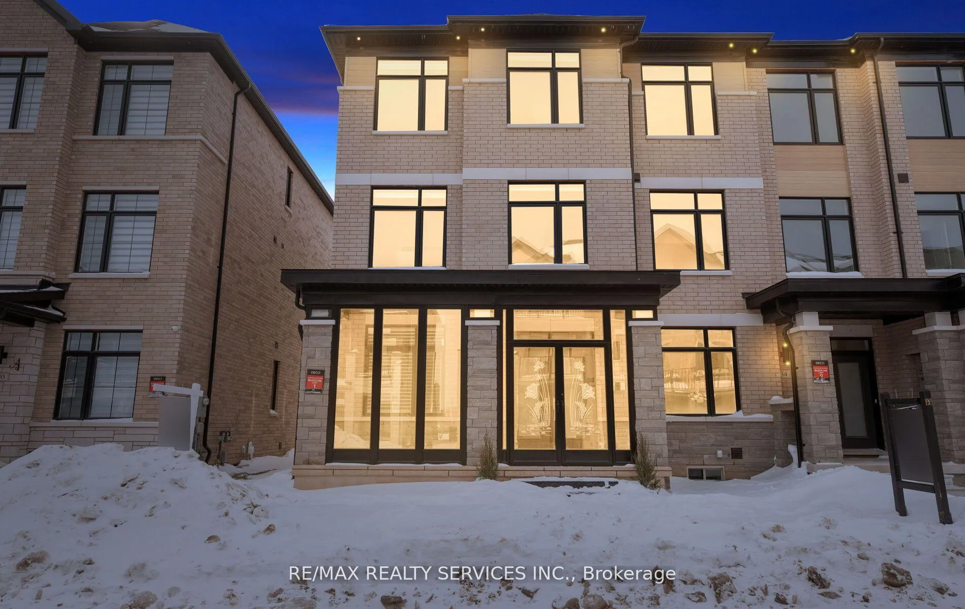 Photo 2 of 32 Bonnington Drive, Brampton, Northwest Brampton — HOMEH
