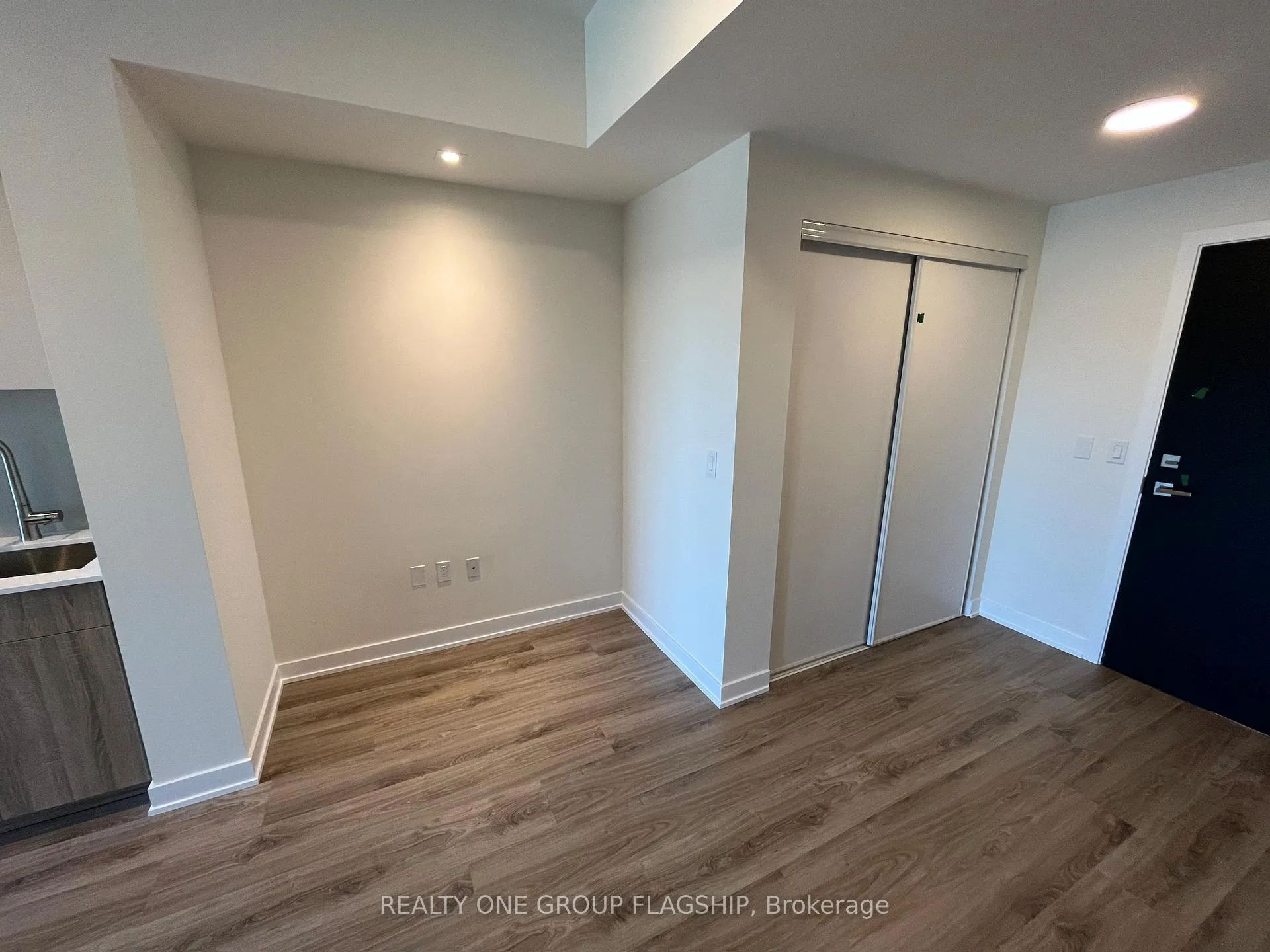 Photo 11 of Unit 601, 840 St Clair Avenue W, Toronto, Oakwood Village — HOMEH