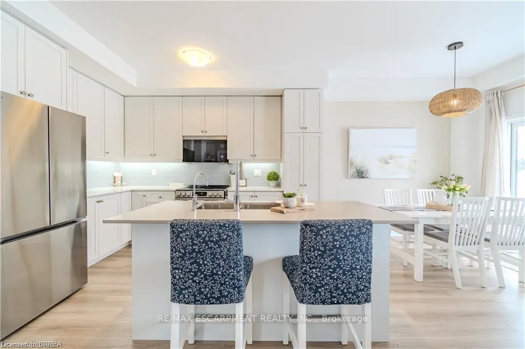 Photo 4 of 58 Gort Avenue, Brant, Paris — HOMEH