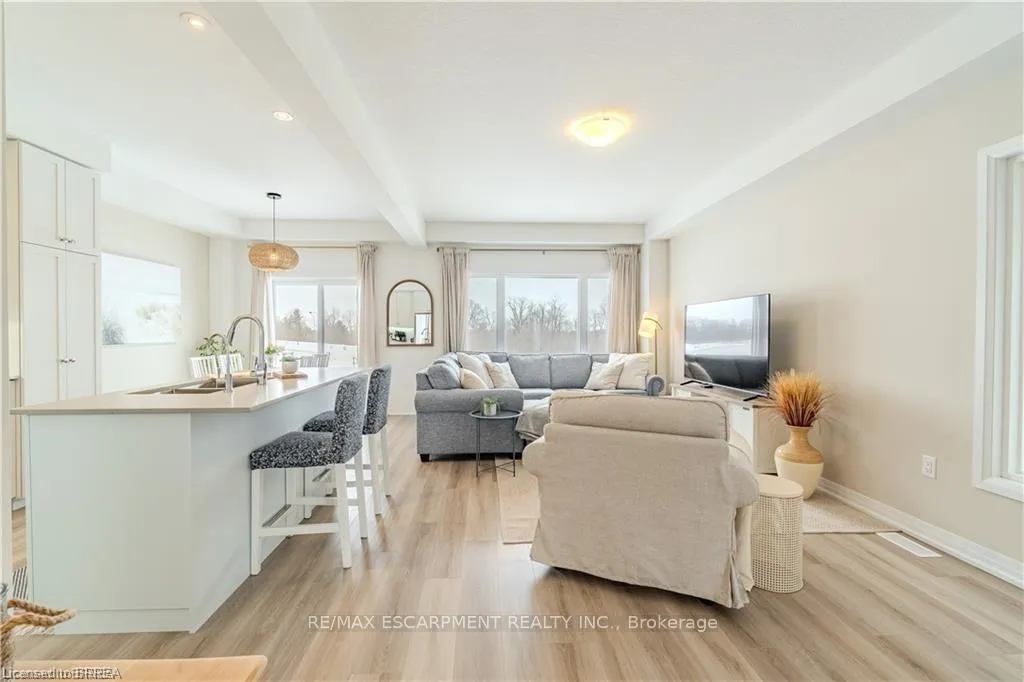 Photo 6 of 58 Gort Avenue, Brant, Paris — HOMEH