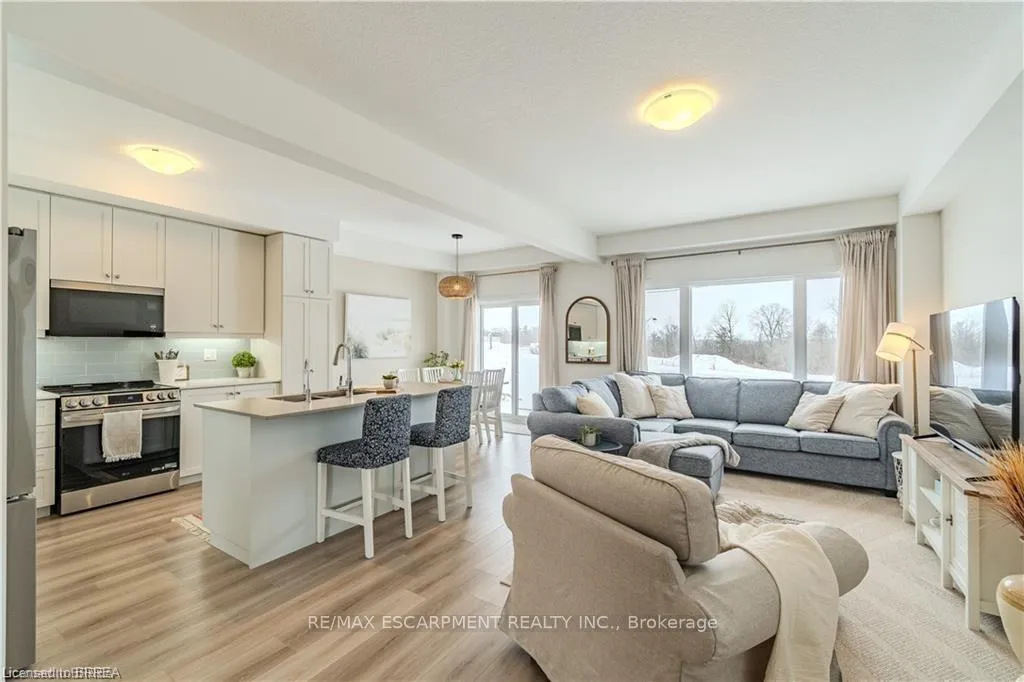 Photo 7 of 58 Gort Avenue, Brant, Paris — HOMEH