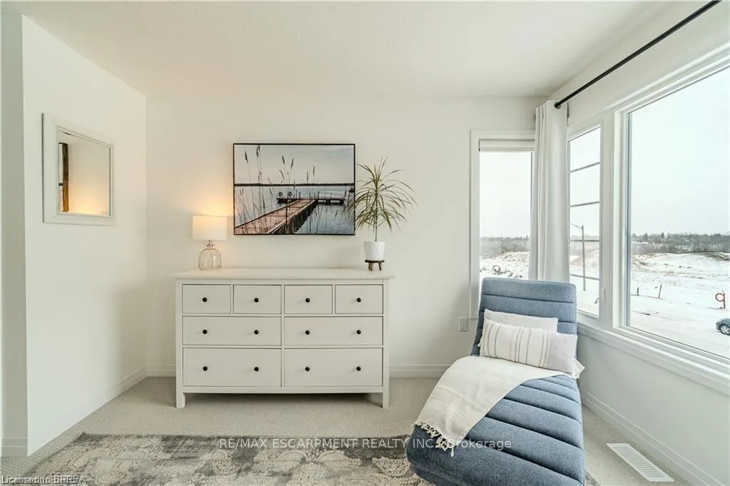 Photo 15 of 58 Gort Avenue, Brant, Paris — HOMEH